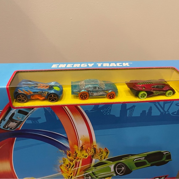 Hot Wheels Multi Car Power Lopp - Picture 2 of 3